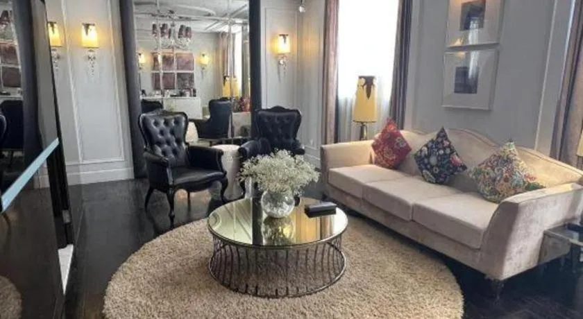 Bed in Jinjiang Metropolo Hotel Classiq Shanghai Off Bund