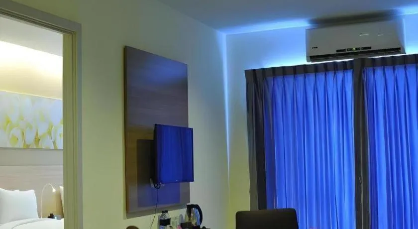 Bed in R-Con Hotel @ Siam