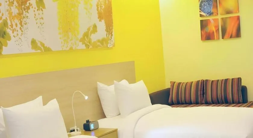 Bed in R-Con Hotel @ Siam