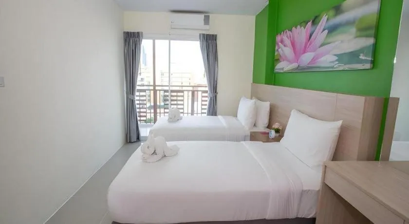 Bed in R-Con Hotel @ Siam