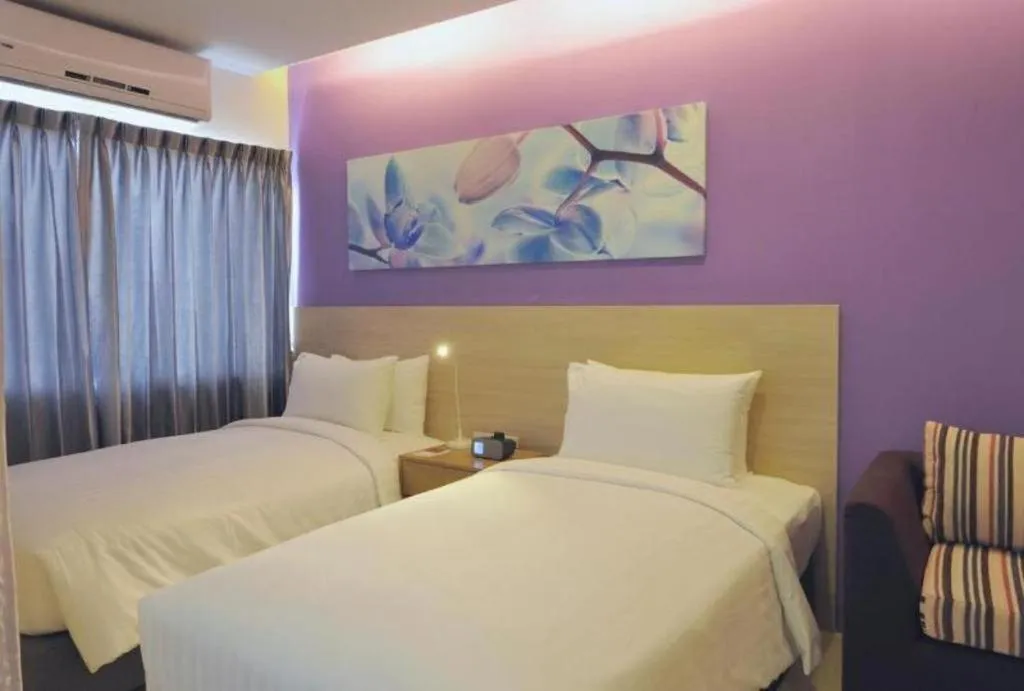 Bed in R-Con Hotel @ Siam