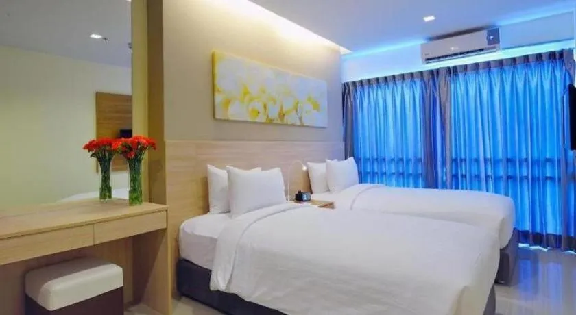 Bed in R-Con Hotel @ Siam