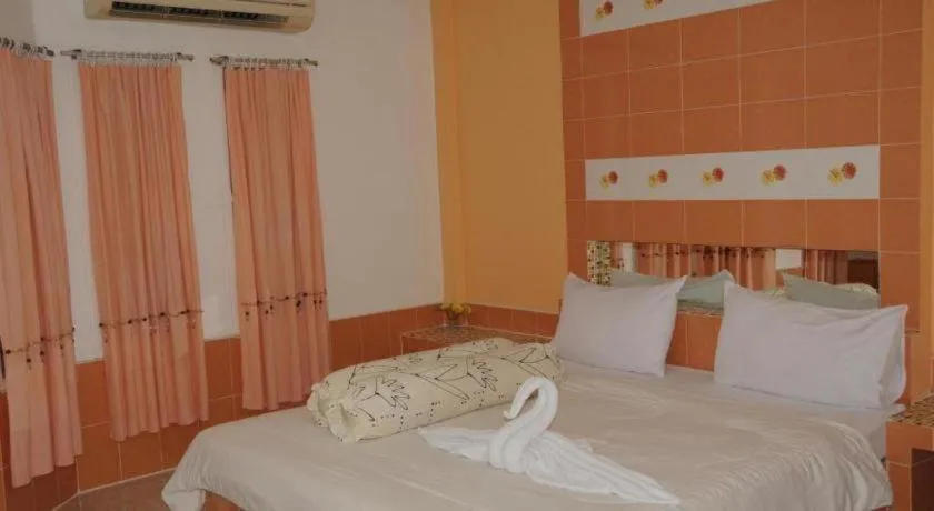 Bed in Saraburi Garden Resort