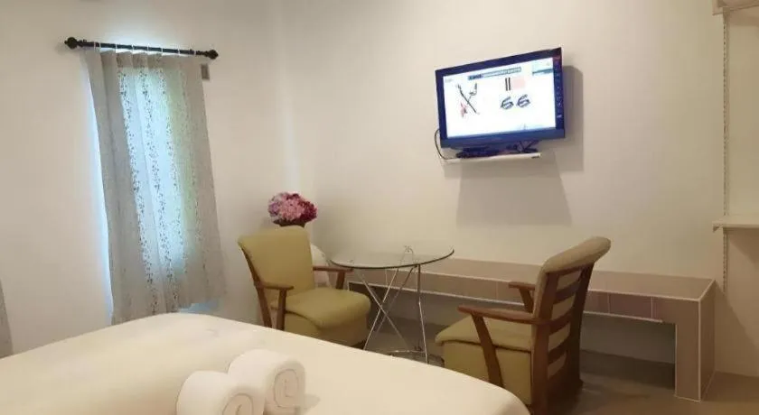 Bed in Saraburi Garden Resort