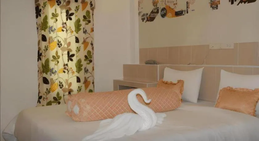 Bed in Saraburi Garden Resort