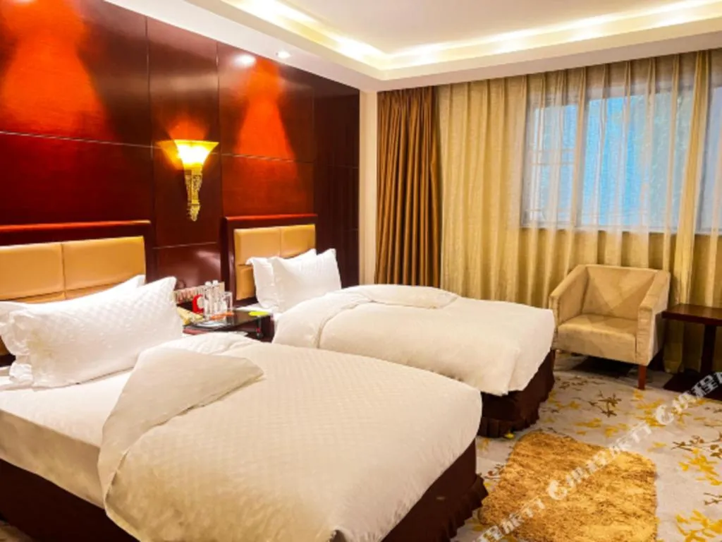 Bed in Kunming Jinjiang Hotel