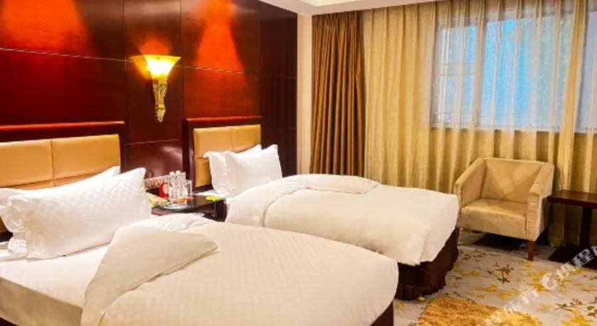 Bed in Kunming Jinjiang Hotel