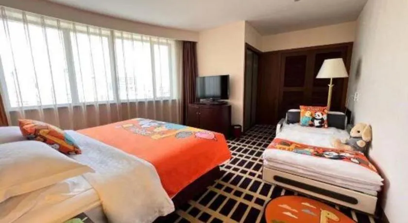 Bed in Kunming Jinjiang Hotel