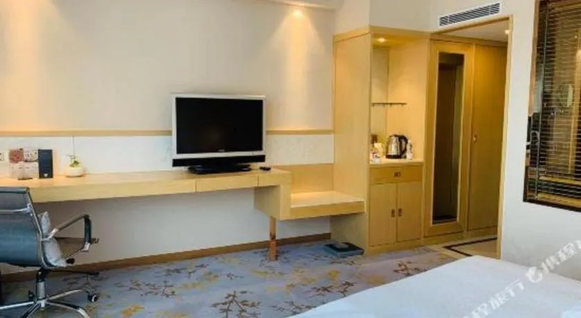 Bed in Kunming Jinjiang Hotel