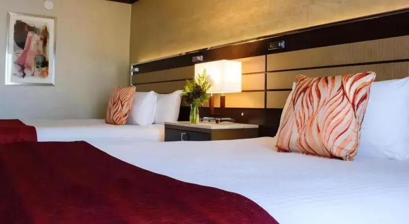 Bed in Ameristar Casino Hotel Kansas City Bed in Ameristar Casino Hotel Kansas City