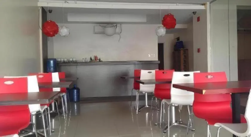 Cherry Midtown Hotel