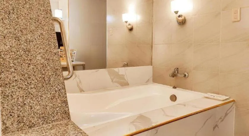 One Serenata Hotel General Trias