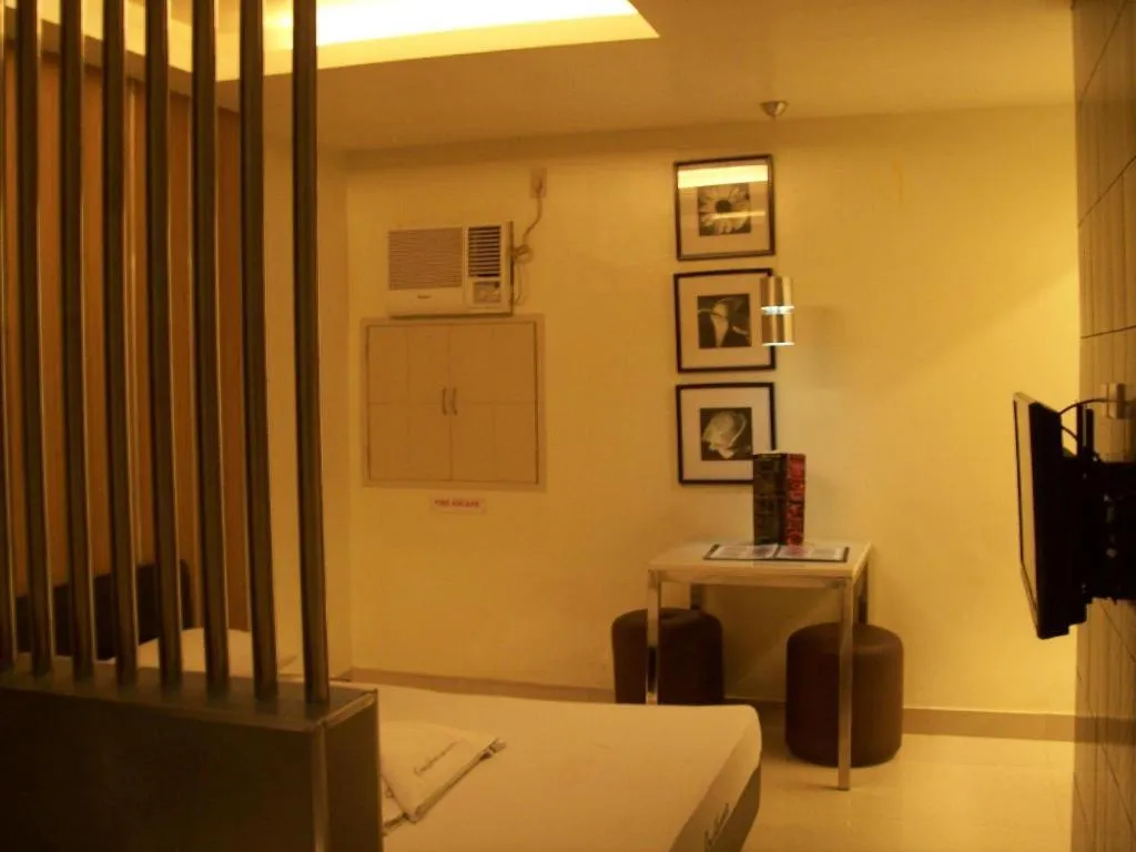 Bed in One Serenata Hotel General Trias