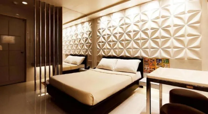 Bed in One Serenata Hotel General Trias