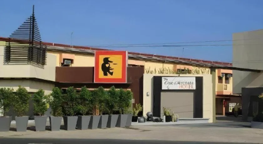 One Serenata Hotel General Trias