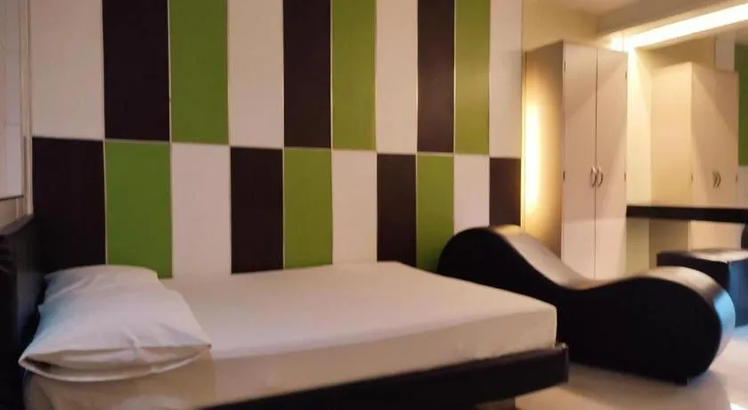 Bed in One Serenata Hotel General Trias