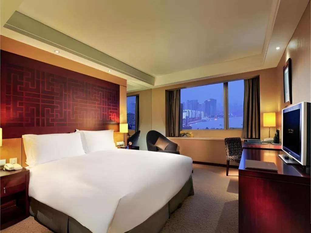 Bed in The Marker Key West Harbor Resort