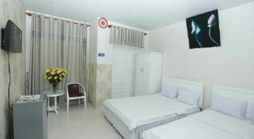 Bed in Thanh Long Hotel