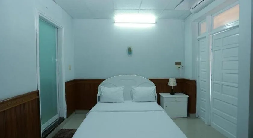 Bed in Thanh Long Hotel