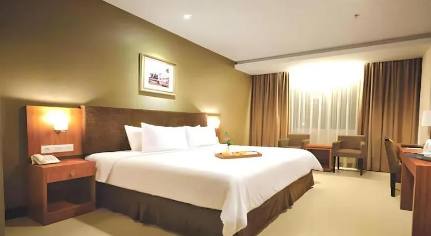 Bed in Grage Hotel Cirebon