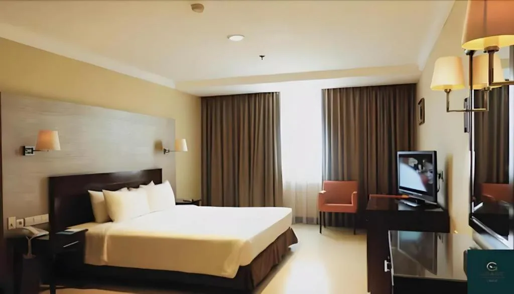 Bed in Grage Hotel Cirebon
