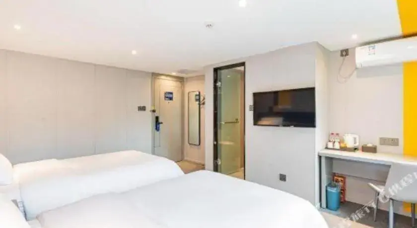 Bed in 7 Days Inn Guangzhou Shimao Center Jianshe Road Bed in 7 Days Inn Guangzhou Shimao Center Jianshe Road