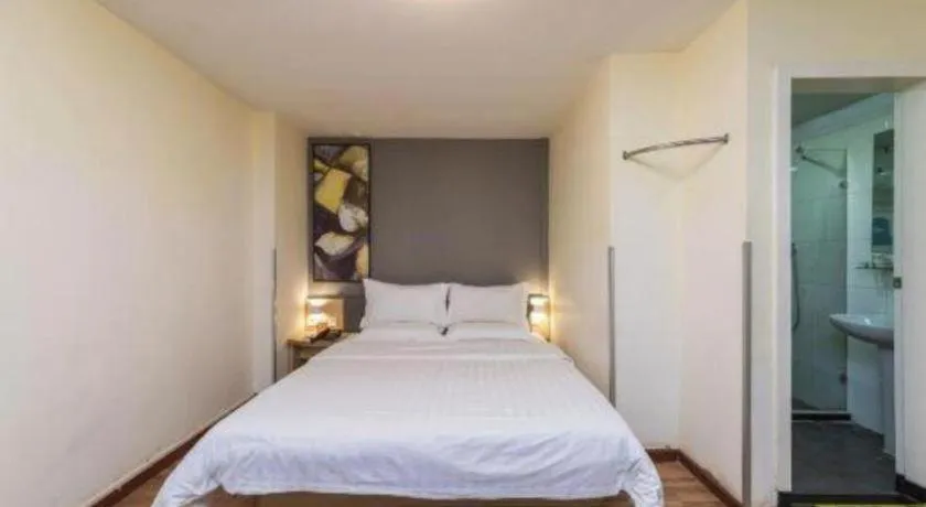 Bed in 7 Days Inn Guangzhou East Station Yantang Tianpingjia Metro Station