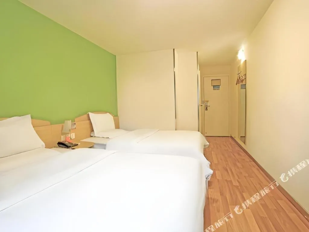 Bed in 7 Days Inn Guangzhou East Station Yantang Tianpingjia Metro Station