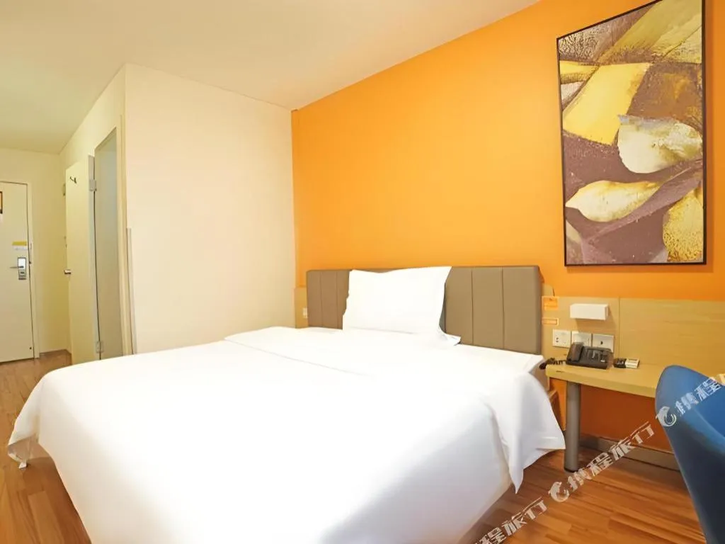 Bed in 7 Days Inn Guangzhou East Station Yantang Tianpingjia Metro Station