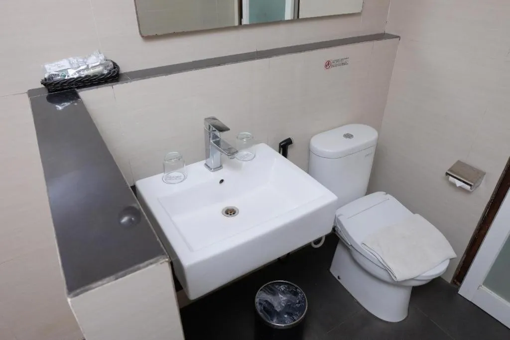 D'Season Premiere Hotel