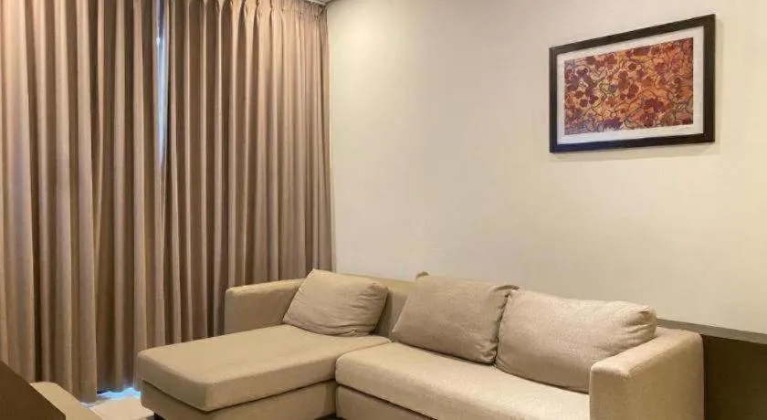 D'Season Premiere Hotel