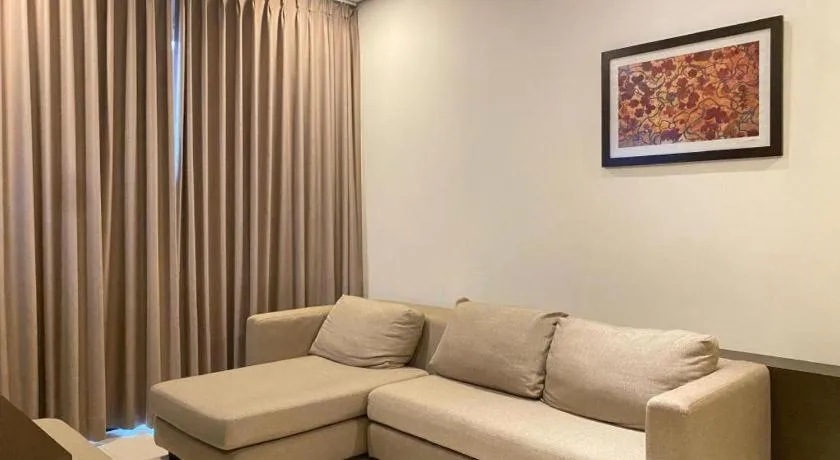 D'Season Premiere Hotel