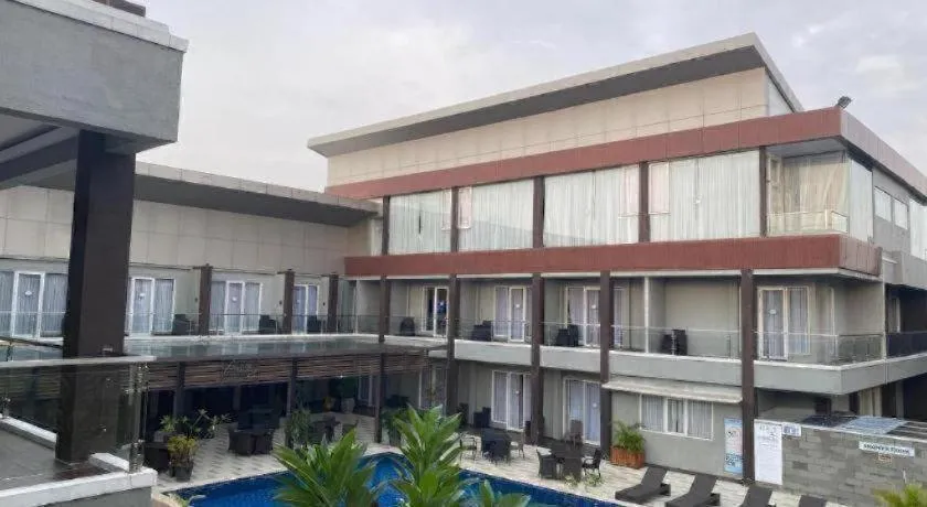 D'Season Premiere Hotel