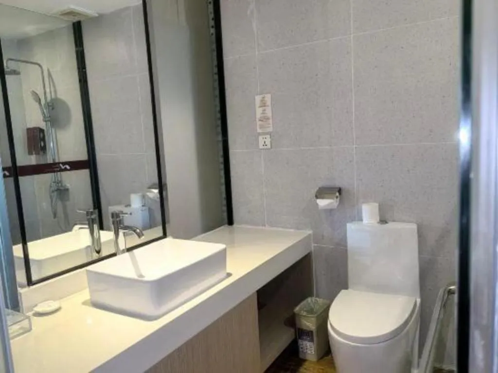 Grand Nest Hotel (Tang Jia Wan Beach)