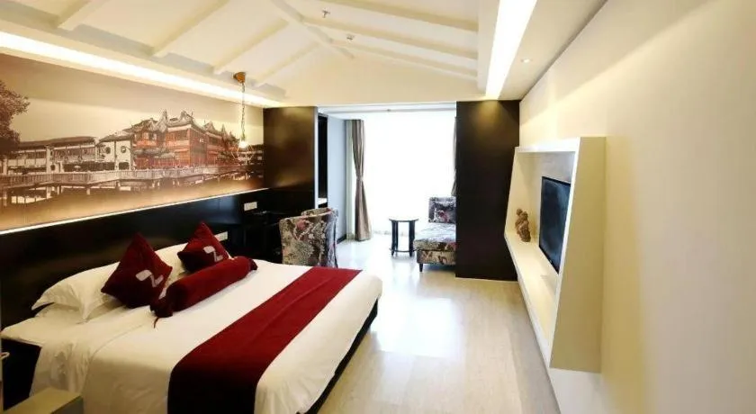 Bed in Grand Nest Hotel (Tang Jia Wan Beach)