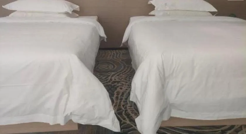 Bed in Grand Nest Hotel (Tang Jia Wan Beach)