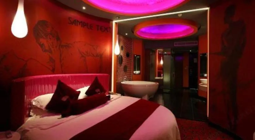 Bed in Grand Nest Hotel (Tang Jia Wan Beach)