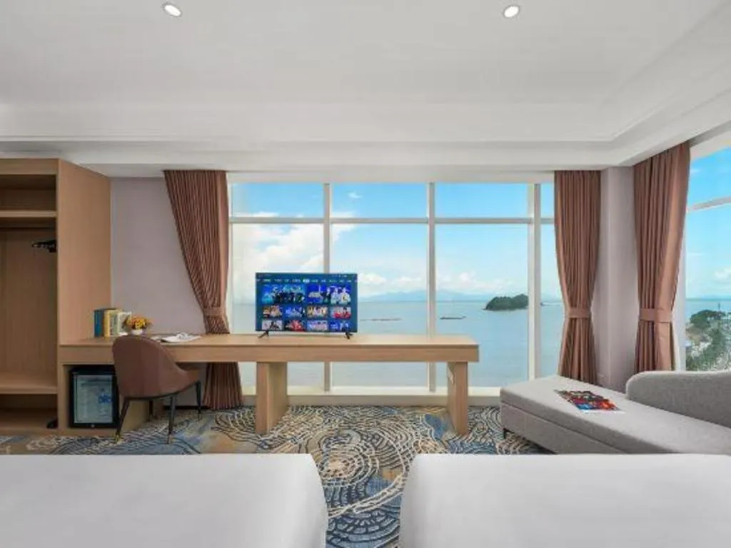 Bed in Grand Nest Hotel (Tang Jia Wan Beach)