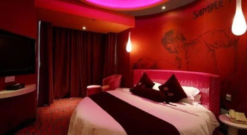 Bed in Grand Nest Hotel (Tang Jia Wan Beach)