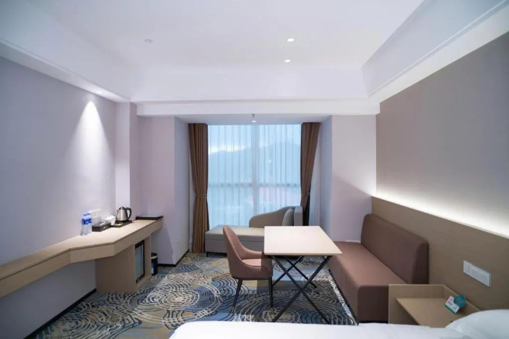 Grand Nest Hotel (Tang Jia Wan Beach)