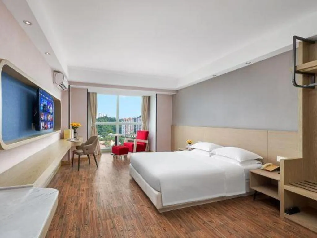 Bed in Grand Nest Hotel (Tang Jia Wan Beach)