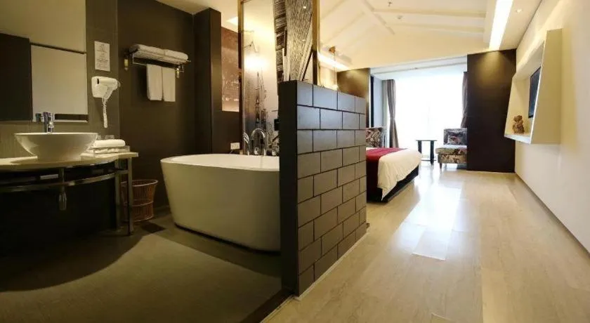 Grand Nest Hotel (Tang Jia Wan Beach)