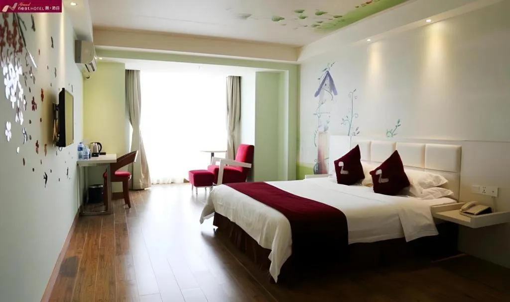 Bed in Grand Nest Hotel (Tang Jia Wan Beach)