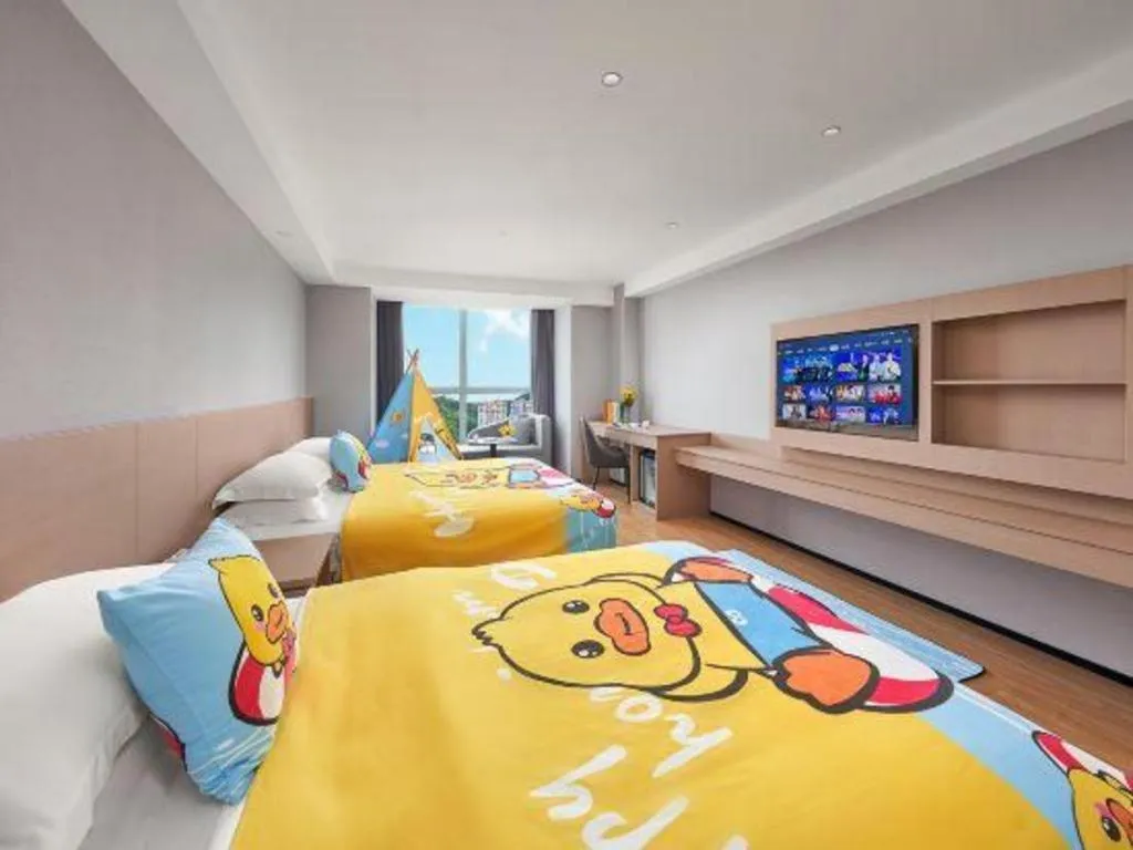 Bed in Grand Nest Hotel (Tang Jia Wan Beach)
