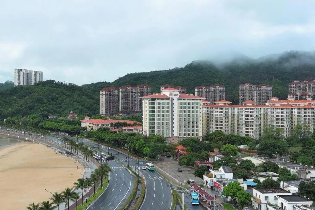 Grand Nest Hotel (Tang Jia Wan Beach)