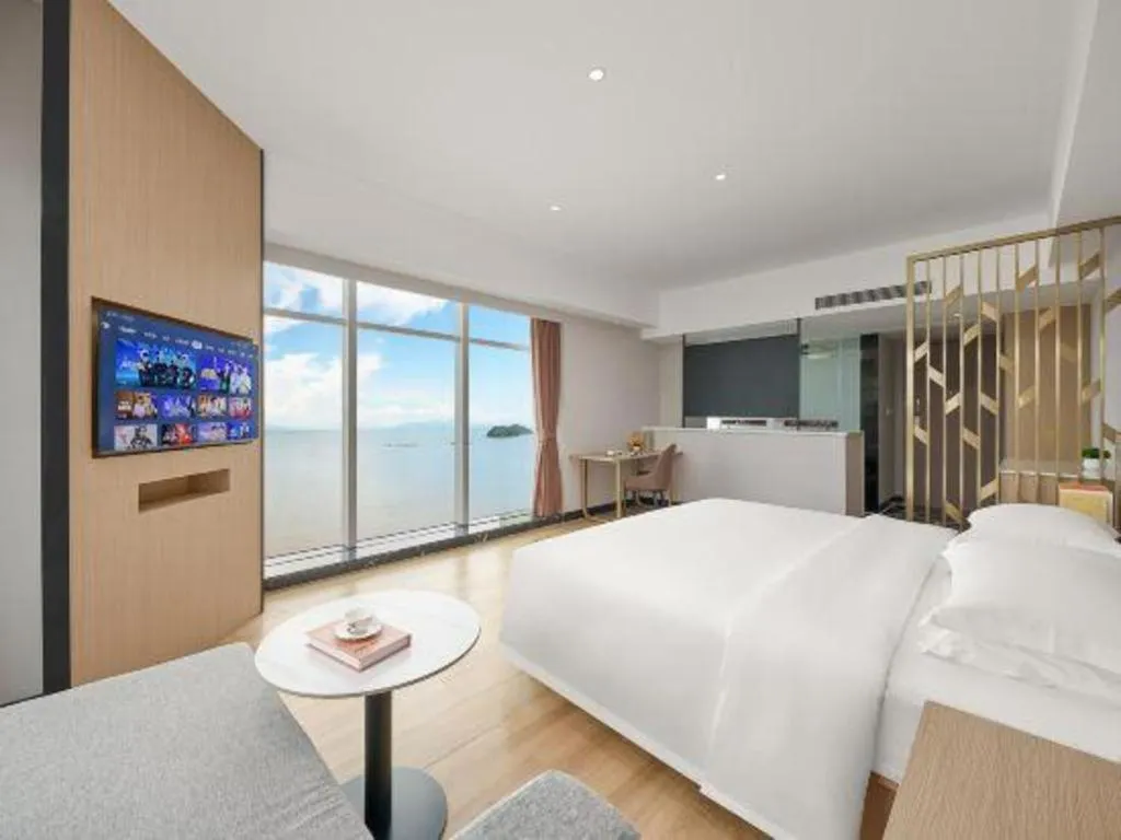 Bed in Grand Nest Hotel (Tang Jia Wan Beach)