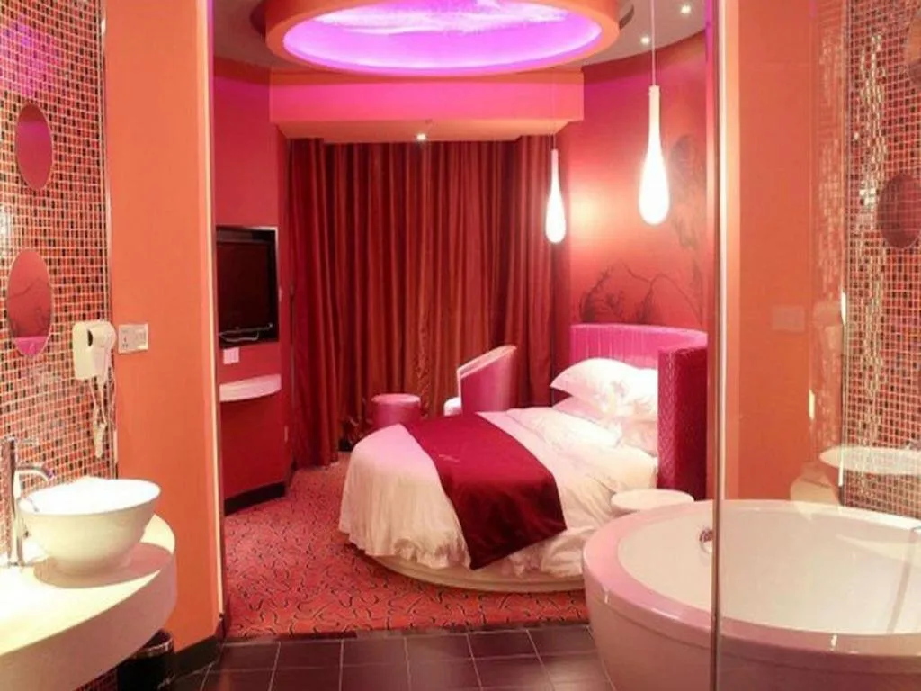 Bed in Grand Nest Hotel (Tang Jia Wan Beach)