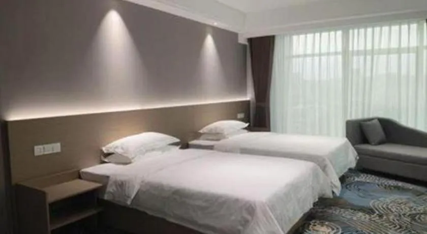 Bed in Grand Nest Hotel (Tang Jia Wan Beach)