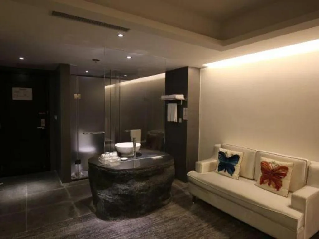 Grand Nest Hotel (Tang Jia Wan Beach)