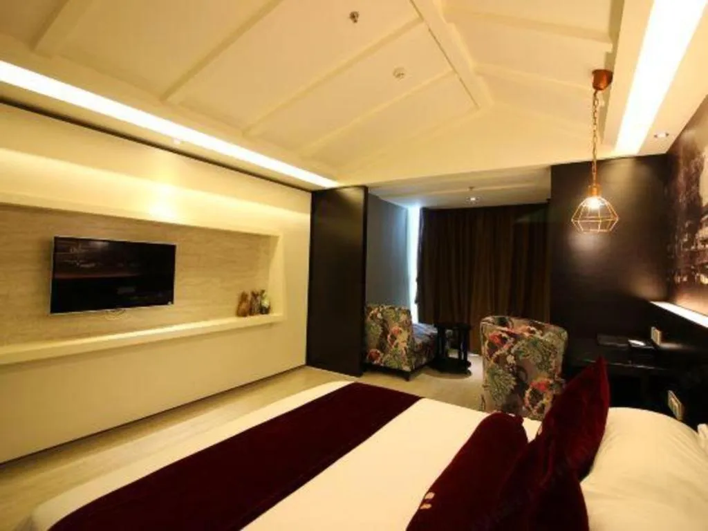 Bed in Grand Nest Hotel (Tang Jia Wan Beach)